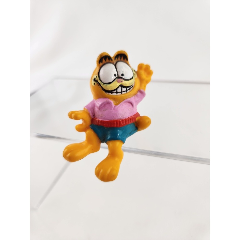 Vintage 1978 1981 Garfield the Cat waving, United Feat, 2" high Cartoon 80s